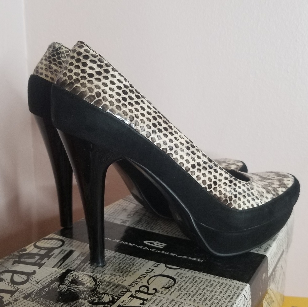 Classy pumps